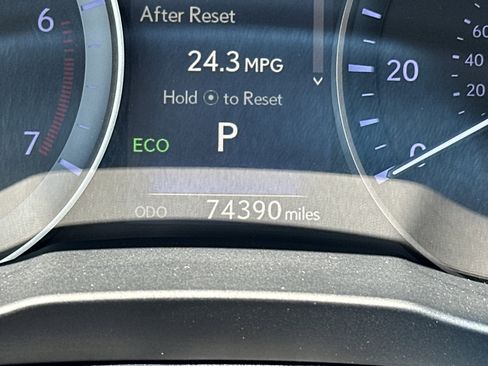 Used 2016 Lexus ES 350 w/ Premium Package w/Wood Trim FWD image 30