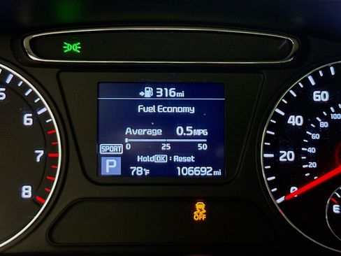 Used 2019 Kia Sorento LX image 13