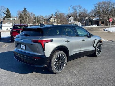 New 2025 Chevrolet Blazer EV RS image 5