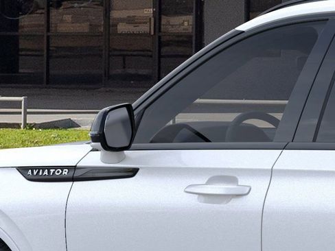 New 2026 Lincoln Aviator 2WD w/ Jet Appearance Package image 20