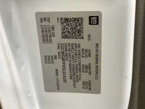 Used 2025 Chevrolet Express 2500 Extended w/ Driver Convenience Package image 27