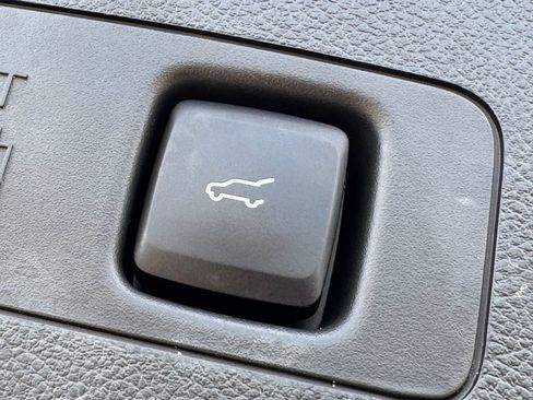 Used 2022 Lincoln Corsair AWD w/ Equipment Group 101A image 35