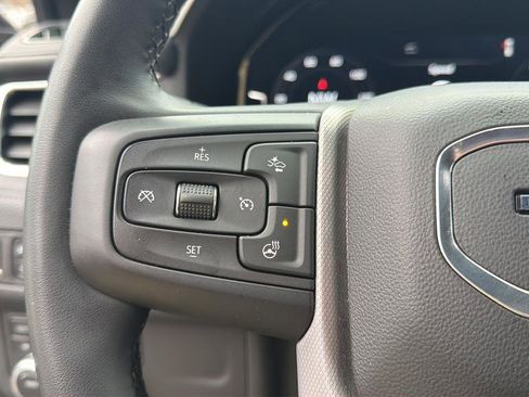 Used 2023 GMC Yukon Denali image 30