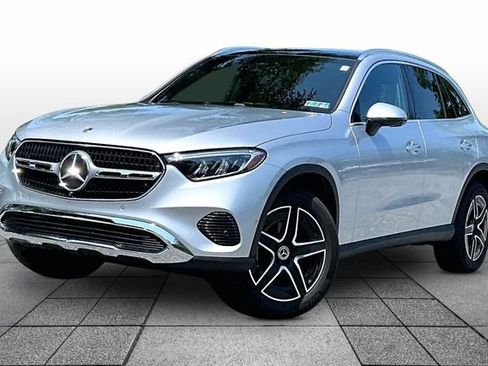 Certified 2026 Mercedes-Benz GLC 300 4MATIC image 2