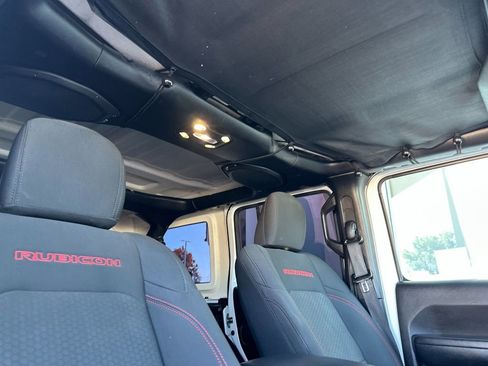 Used 2020 Jeep Wrangler Unlimited Rubicon AWD/4WD image 16