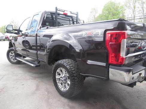 Used 2019 Ford F250 XLT w/ XLT Premium Package AWD/4WD image 10