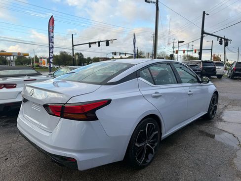 Used 2023 Nissan Altima 2.5 SR image 6