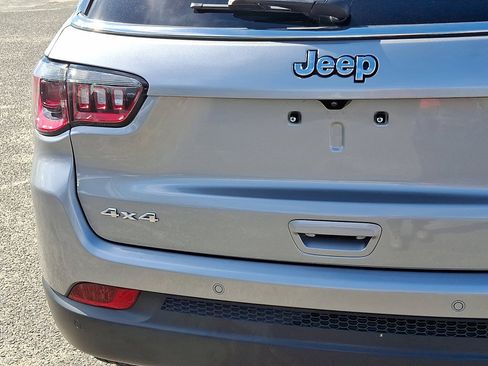 Certified 2024 Jeep Compass Limited image 17