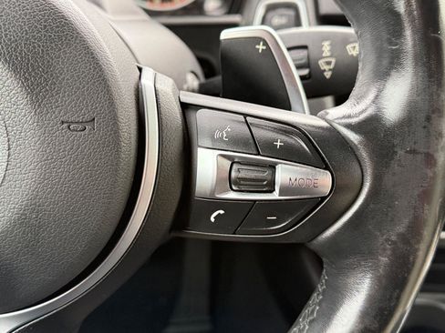 Used 2015 BMW M235i Convertible RWD image 27