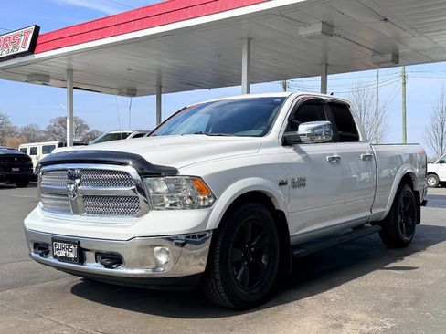 Used 2018 RAM 1500 SLT image 6