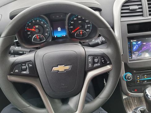 Used 2015 Chevrolet Malibu LT FWD image 19