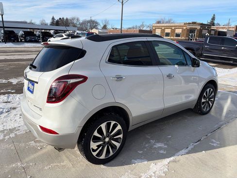 Used 2017 Buick Encore Essence image 5