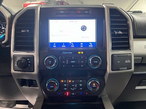 Used 2021 Ford F350 Lariat w/ Lariat Value Package image 27