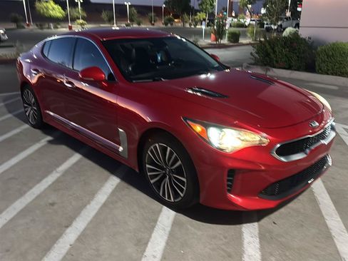 Used 2019 Kia Stinger RWD image 2