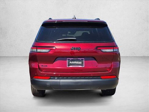 New 2025 Jeep Grand Cherokee L Altitude image 8