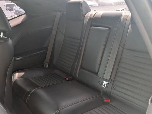 Used 2014 Dodge Challenger SXT RWD image 12