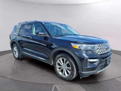Used 2023 Ford Explorer Limited w/ Equipment Group 301A AWD/4WD image 10