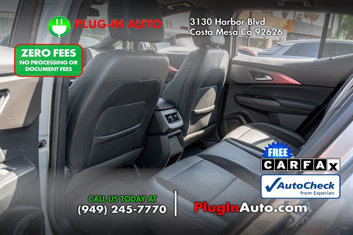 Used 2024 Chevrolet Equinox EV RS FWD image 8