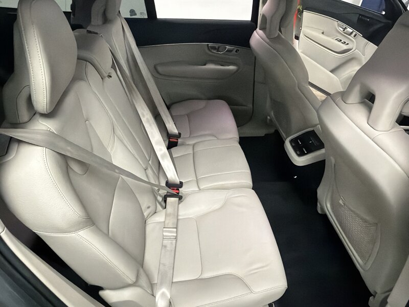 Used 2020 Volvo XC90 T5 Momentum AWD/4WD image 64