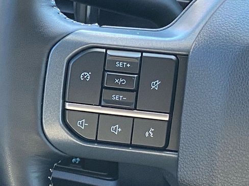 Certified 2024 Ford F250 Lariat w/ Chrome Package image 9