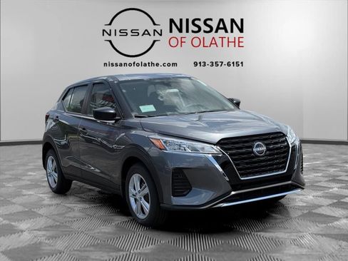 Certified 2025 Nissan Kicks Play S image 25