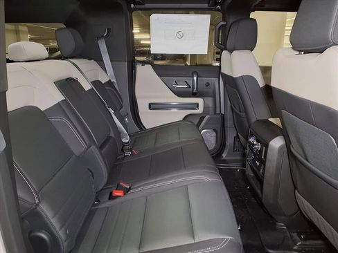 Used 2026 GMC Hummer EV SUV AWD/4WD image 7