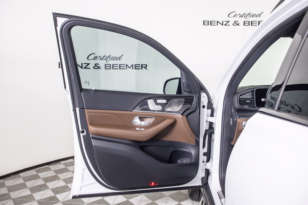 Used 2026 Mercedes-Benz GLS 580 4MATIC image 21