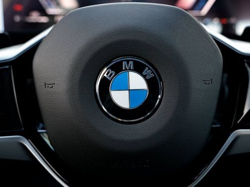 Used 2026 BMW 530i w/ Premium Package image 31