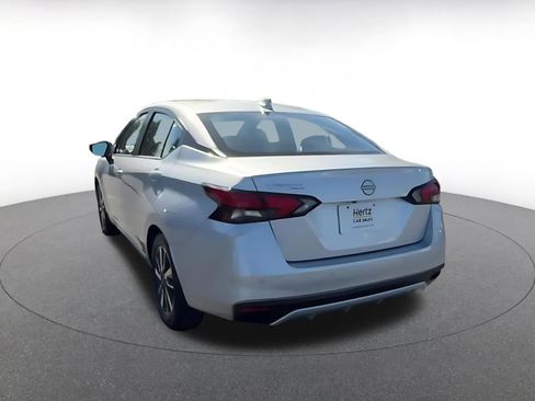 Used 2025 Nissan Versa SV FWD image 11