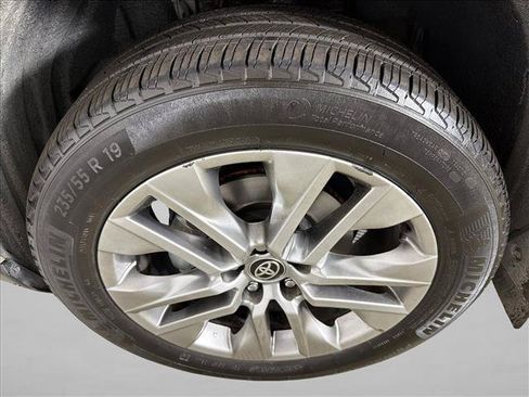 Used 2024 Toyota RAV4 Limited w/ Advanced Technology Package FWD image 12