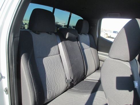 Used 2020 Toyota Tacoma TRD Sport image 17