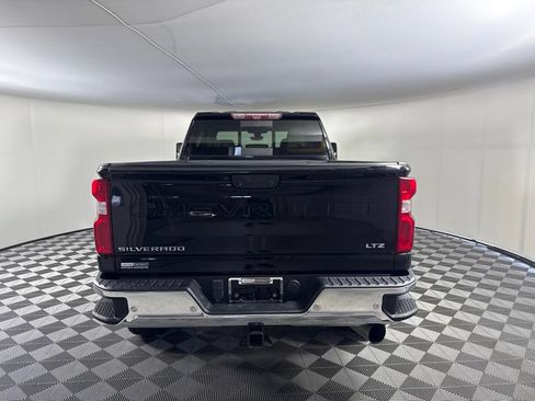 Used 2020 Chevrolet Silverado 2500 LTZ w/ LTZ Plus Package AWD/4WD image 4