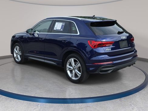 Used 2023 Audi Q3 2.0T Premium Plus w/ Premium Plus Package AWD/4WD image 7