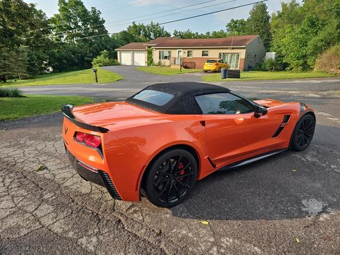 Used 2019 Chevrolet Corvette Grand Sport RWD image 3