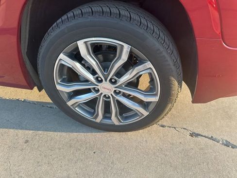 Used 2018 GMC Terrain Denali w/ Advanced Safety Package image 17