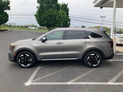 Used 2025 Kia Sorento EX w/ EX Panoramic Sunroof Package AWD/4WD image 6