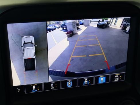 Used 2020 Chevrolet Silverado 2500 LTZ w/ Technology Package image 36