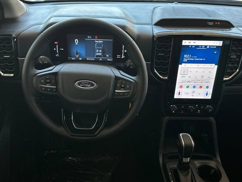 New 2026 Ford Ranger XLT w/ Black Appearance Package RWD image 13