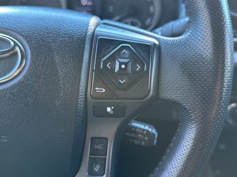Used 2019 Toyota Tacoma TRD Off-Road w/ Technology Package AWD/4WD image 35
