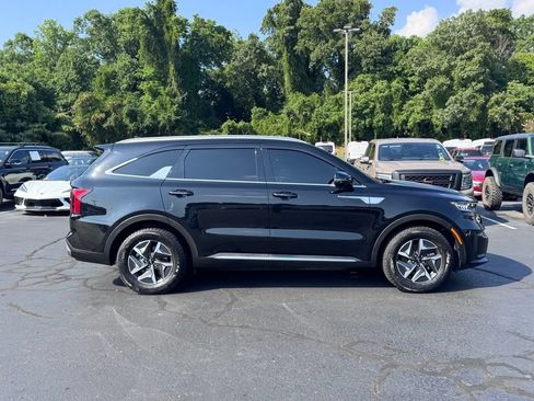 Used 2022 Kia Sorento S FWD image 4