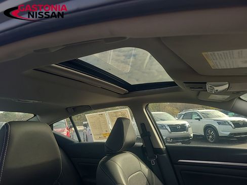 Used 2024 Nissan Altima 2.5 SL image 14