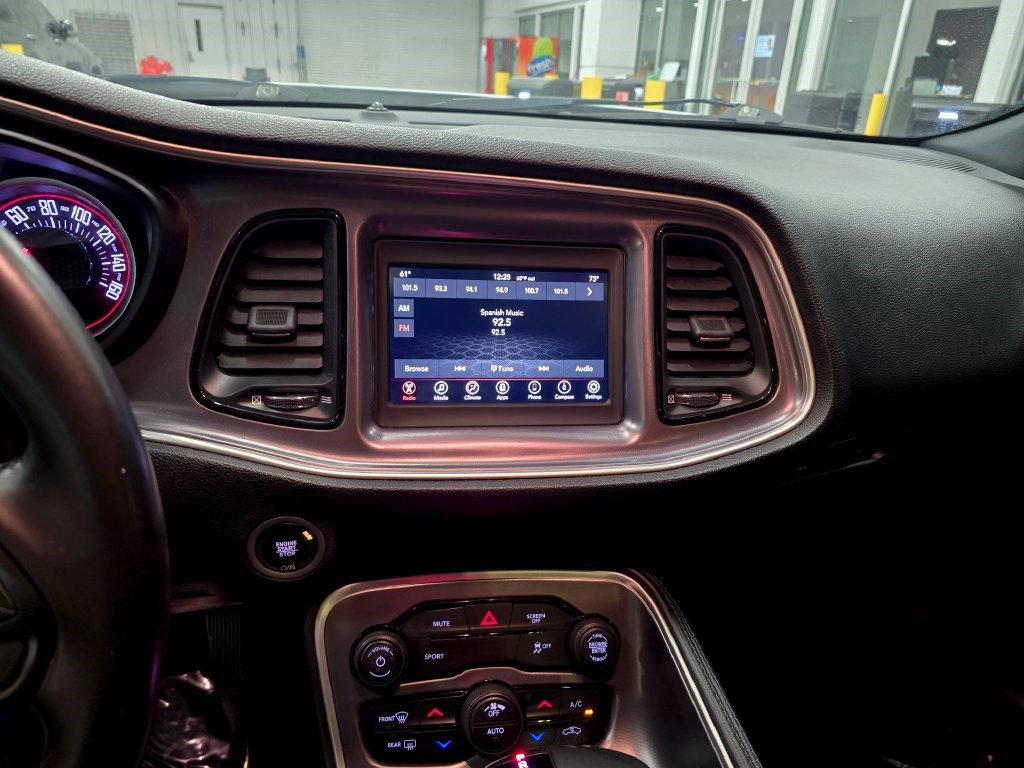 Used 2020 Dodge Challenger SXT RWD image 21