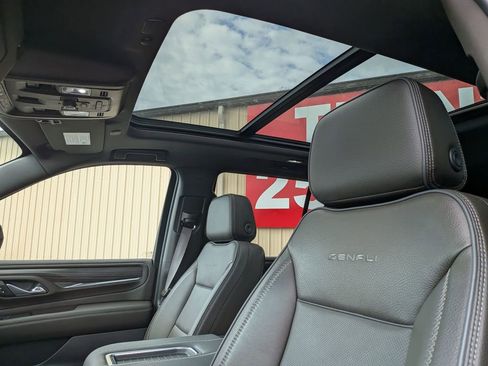 Certified 2024 GMC Yukon Denali w/ Max Trailering Package image 15