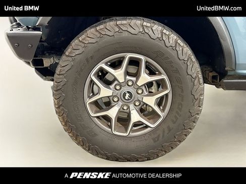 Used 2022 Ford Bronco Badlands image 2