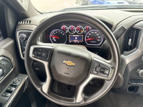 Used 2020 Chevrolet Silverado 1500 LT AWD/4WD image 24