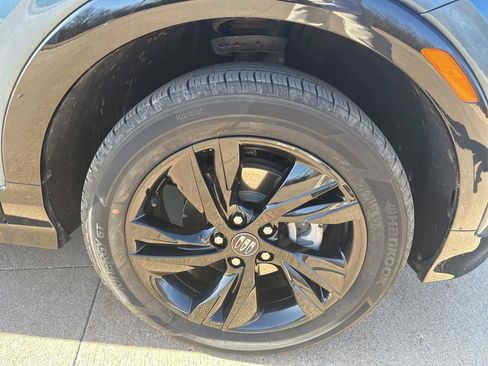 Used 2024 Buick Encore GX Sport Touring image 39
