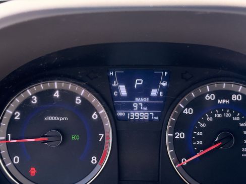 Used 2013 Hyundai Accent GLS FWD image 26