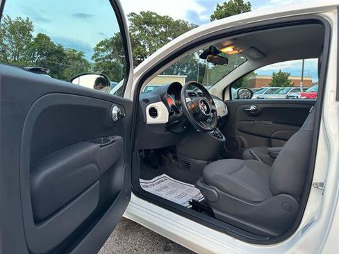 Used 2015 FIAT 500 Pop FWD image 11