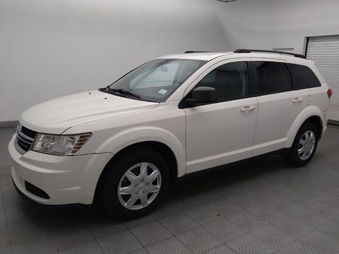 Used 2017 Dodge Journey SE AWD/4WD image 2