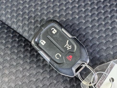 Used 2023 GMC Acadia SLE w/ Driver Convenience Package image 42